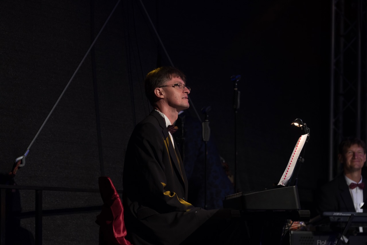 777 Jahr Feier   Stars unter Sternen   12